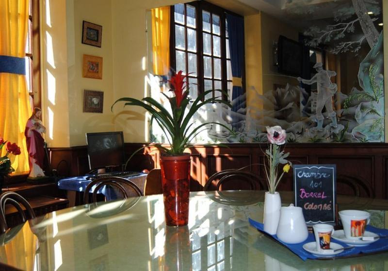 Hotel A La Croix De Malte Lourdes Ngoại thất bức ảnh